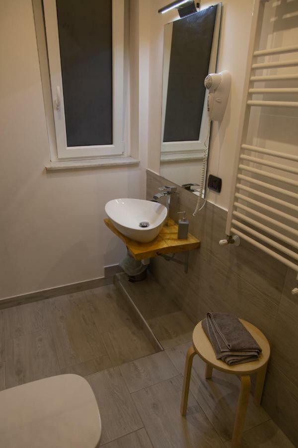 Up&B Rooms Catania Маскалучия Екстериор снимка