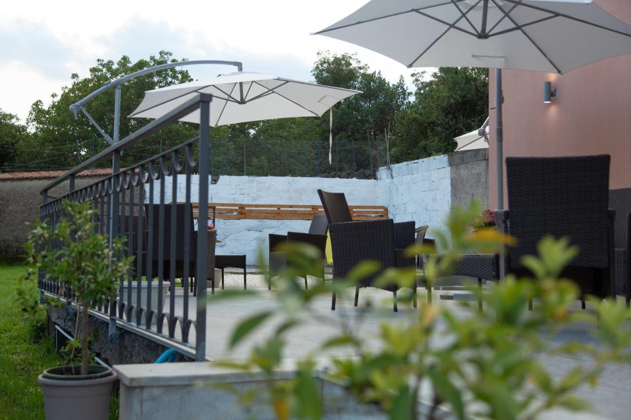 Up&B Rooms Catania Маскалучия Екстериор снимка